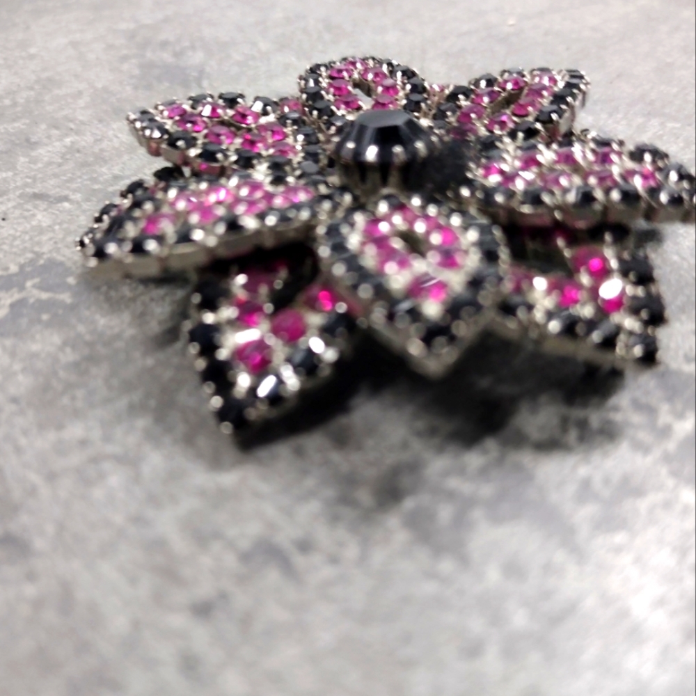 Crystal floral broach